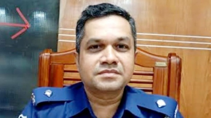 কুমিল্লায় ছাত্রলীগের ঝটিকা মিছিলের পর ওসি বদলি:পুলিশের ব্যাখ্যায় ‘কাকতালীয়’,তবু প্রশ্ন রয়ে যায়